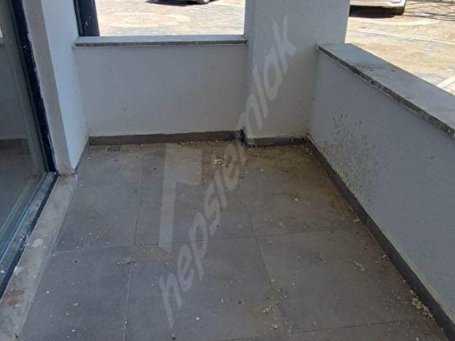 SIFIR KİRALIK DAİRE SİTE İÇİ 1+1 DOĞALGAZLI 70 METREKARE GİRİŞ KAT TEYYAREDÜZÜ MAH 454 EMLAKTAN - Görsel 14