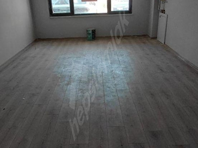 SIFIR KİRALIK DAİRE SİTE İÇİ 1+1 DOĞALGAZLI 70 METREKARE GİRİŞ KAT TEYYAREDÜZÜ MAH 454 EMLAKTAN - Görsel 7