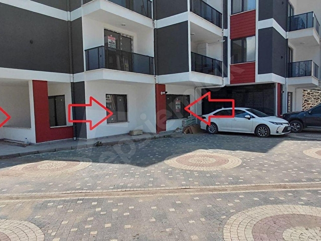 SIFIR KİRALIK DAİRE SİTE İÇİ 1+1 DOĞALGAZLI 70 METREKARE GİRİŞ KAT TEYYAREDÜZÜ MAH 454 EMLAKTAN - Görsel 4