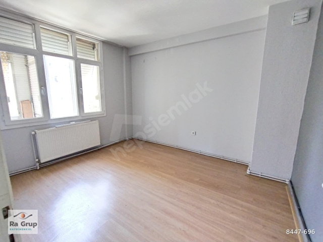 GİRNE BULVARI ÜZERİNDE AYDINLIK BAKIMLI 3+1 FIRSAT DAİRE H-46 - Görsel 13