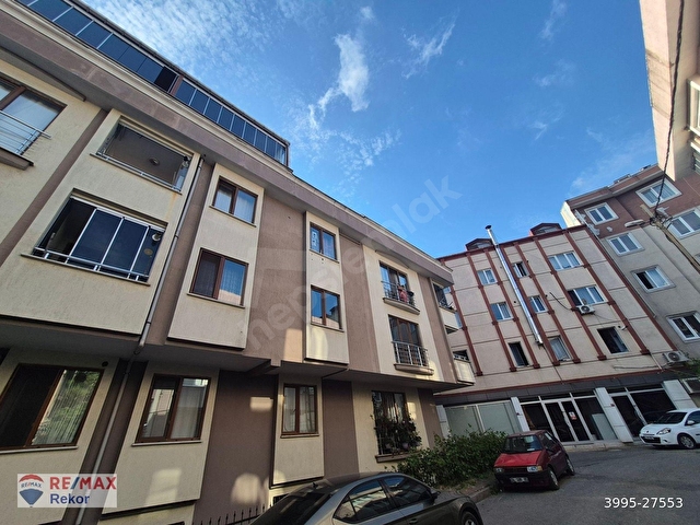 Çekmeköy Mehmet Akif mah Eşyalı kiralık daire 2+1 - Görsel 2