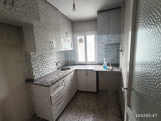 Manisa Merkez Şehzadeler İlçesi Çarşı Mahallesinde Kiralık Arakat - Görsel 6