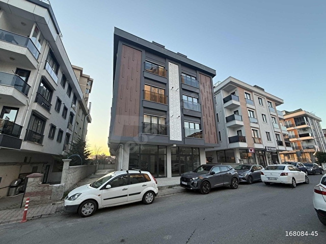 FİNANS MERKEZİ VE METRONUN YANIBAŞINDA 2+1 90M ARAKAT LÜKS DAİRE - Görsel 2