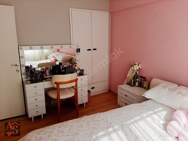 Güzelyalı da Köşe Konum-Komple Tadilatlı-Park Cepheli 3+1 Daire - Görsel 24