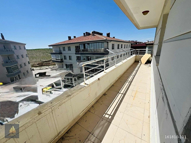 KIBRISKÖYDE ARA KAT ASANSÖRLÜ YÜKSEK MİKTAR KREDİLİ 3+1 DAİRE - Görsel 28