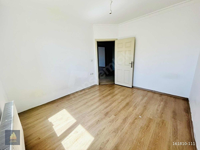 KIBRISKÖYDE ARA KAT ASANSÖRLÜ YÜKSEK MİKTAR KREDİLİ 3+1 DAİRE - Görsel 2