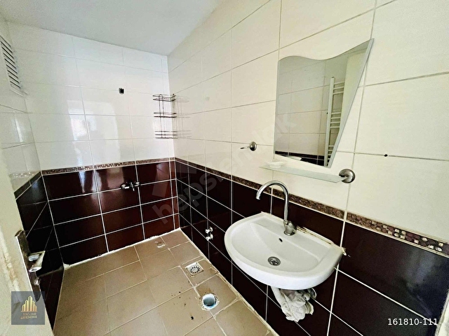 KIBRISKÖYDE ARA KAT ASANSÖRLÜ YÜKSEK MİKTAR KREDİLİ 3+1 DAİRE - Görsel 27
