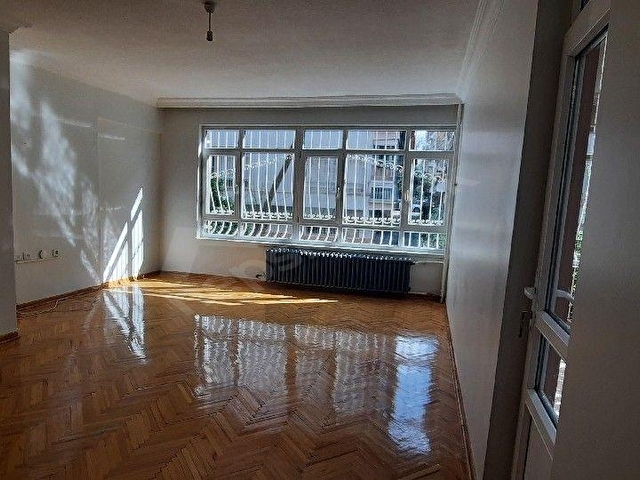 ÇİÇEK EMLAKTAN EMEKTE 2+1 SATILIK DAİRE