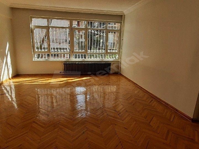 ÇİÇEK EMLAKTAN EMEKTE 2+1 SATILIK DAİRE - Görsel 2