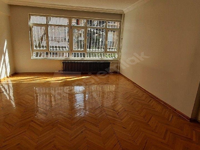 ÇİÇEK EMLAKTAN EMEKTE 2+1 SATILIK DAİRE - Görsel 3
