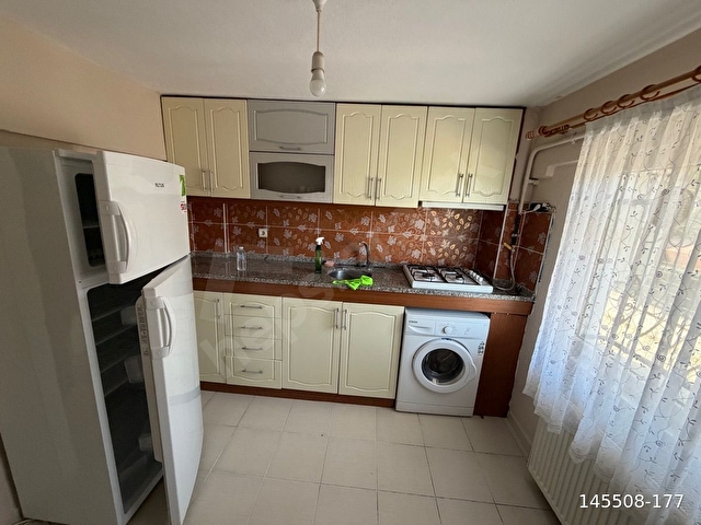 MÜKEMMEL BİR KONUMDA 2+1 AYRI MUTFAK DAİRE - Görsel 5
