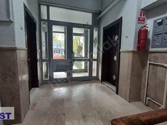DOSTTAN BEŞTEPEDE ZÜBEYDE HANIM CADDESİ ÜZERİNDE ÇOK BAKIMLI   ALTINDA DAİRE OLAN 2+1  MERKEZİ SİSTE - Görsel 17