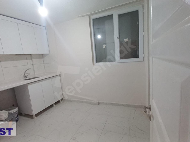 DOSTTAN BEŞTEPEDE ZÜBEYDE HANIM CADDESİ ÜZERİNDE ÇOK BAKIMLI   ALTINDA DAİRE OLAN 2+1  MERKEZİ SİSTE - Görsel 7