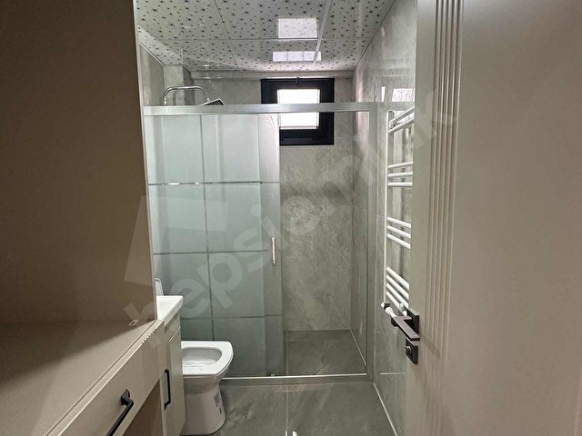 ÇÖZÜM EMLAKTAN MURADİYEDE SİTE İÇERİSİNDE 2+1 SIFIR LÜKS DAİRE - Görsel 24