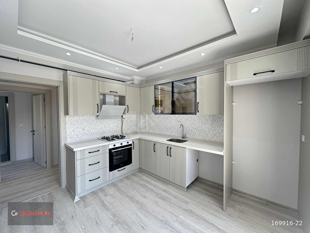 ÇÖZÜM EMLAKTAN MURADİYEDE SİTE İÇERİSİNDE 2+1 SIFIR LÜKS DAİRE - Görsel 6