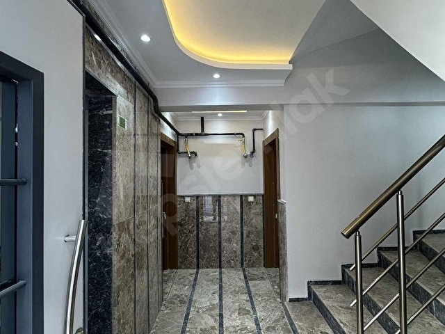 ÇÖZÜM EMLAKTAN MURADİYEDE SİTE İÇERİSİNDE 2+1 SIFIR LÜKS DAİRE - Görsel 14