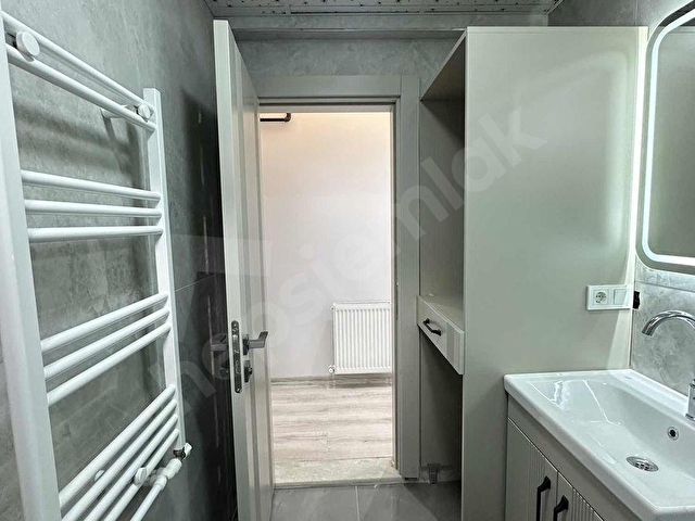 ÇÖZÜM EMLAKTAN MURADİYEDE SİTE İÇERİSİNDE 2+1 SIFIR LÜKS DAİRE - Görsel 21