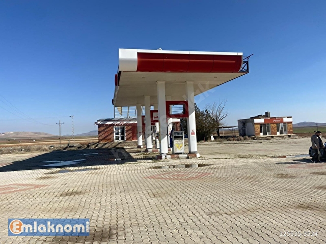 EMLAKNOMİDEN ANA YOLA SIFIR CEPHELİ YATIRIMLIK KUPON PARSEL