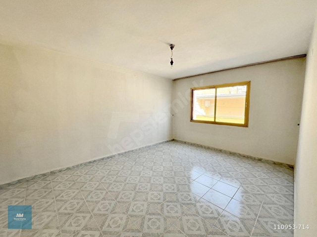 Bayraklı Onur Mahallesinde Kapalı Mutfak Kiralık 3+1 Daire - Görsel 13