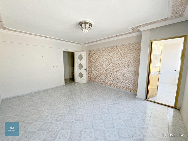 Bayraklı Onur Mahallesinde Kapalı Mutfak Kiralık 3+1 Daire - Görsel 4