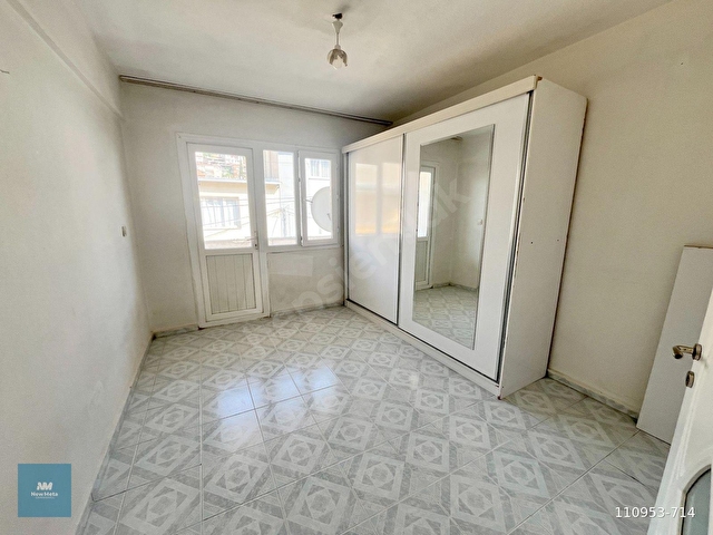 Bayraklı Onur Mahallesinde Kapalı Mutfak Kiralık 3+1 Daire - Görsel 11