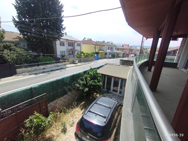 İZNİK ÇAKIRCADA CADDE ÜZERİ 1290 m2 İÇİNDE 2KATLI MÜSTAKİL VİLLA - Görsel 24