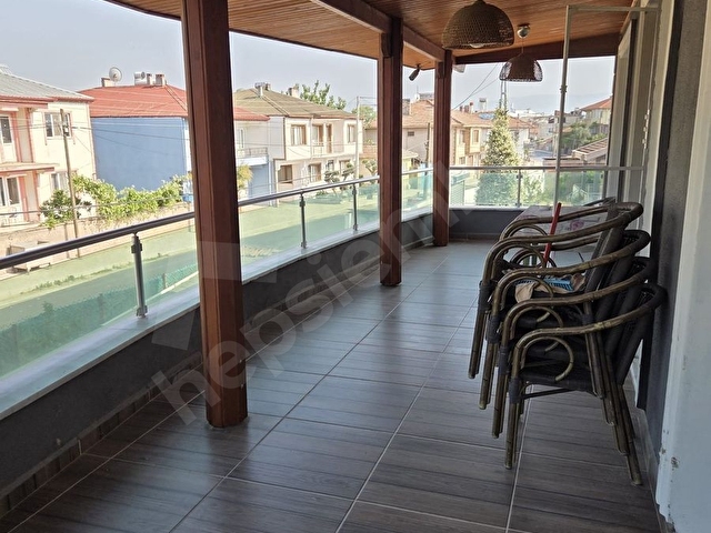 İZNİK ÇAKIRCADA CADDE ÜZERİ 1290 m2 İÇİNDE 2KATLI MÜSTAKİL VİLLA - Görsel 21