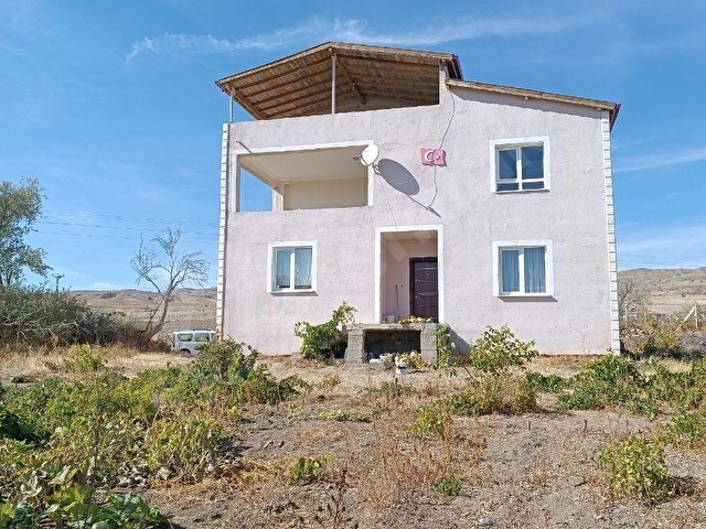 Pratik den// Kocasinan Saraycık da Satlık 2.5 kat Villa - Görsel 2