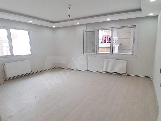 MÜSLÜM EMLAKTAN GÜMÜŞPALADA 2+1 METROBÜSE YAKIN ARA KAT DAİRE - Görsel 14