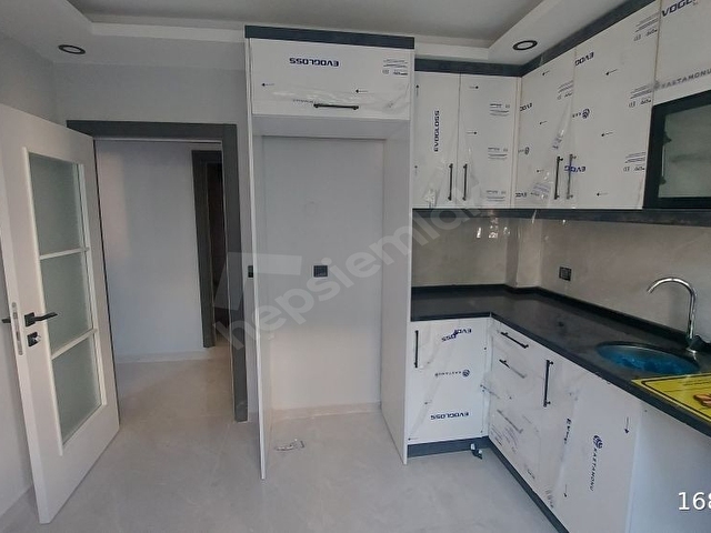 2+1 YENİ MAH.DE,BALKONLU,OTOPARKLI,GENİŞ,SIFIR DAİRE