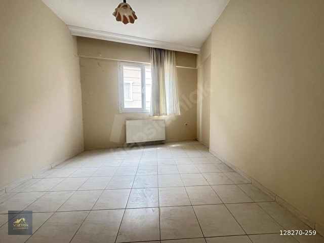 Üniversite Evlerinde Ana Cadde Üzeri Geniş Apart Daire - Görsel 5