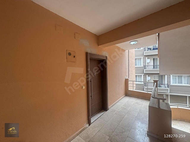 Üniversite Evlerinde Ana Cadde Üzeri Geniş Apart Daire - Görsel 14