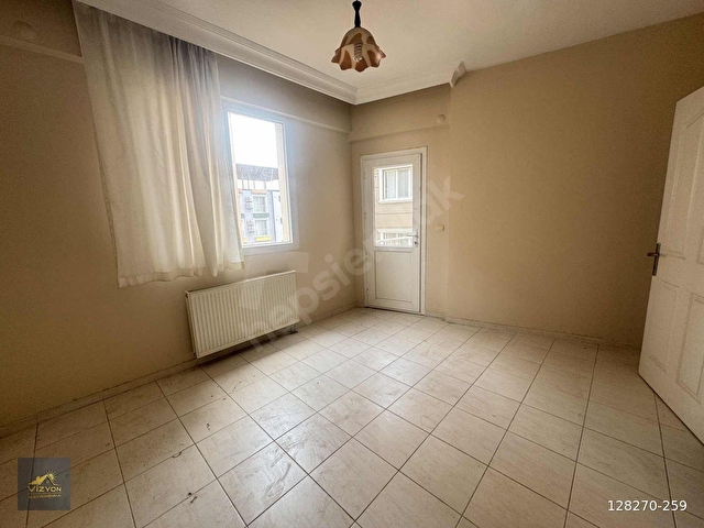Üniversite Evlerinde Ana Cadde Üzeri Geniş Apart Daire - Görsel 10