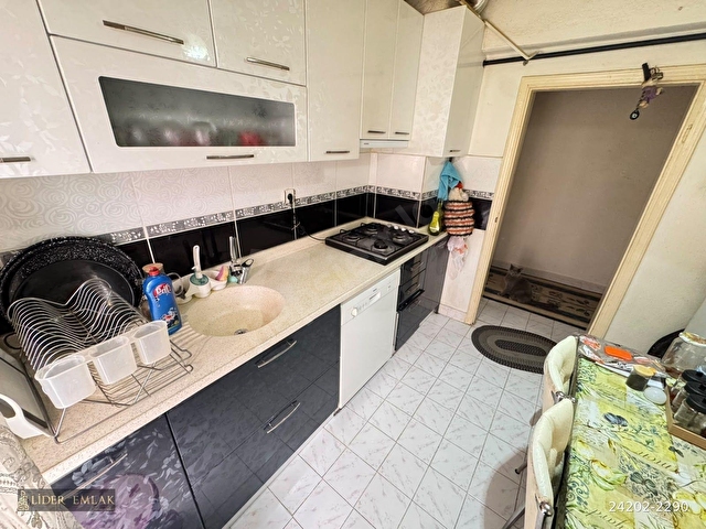 LİDER EMLAKTAN GÜLPINAR CADDESİNDE FIRSAT DAİRESİ 3+1 SATILIK