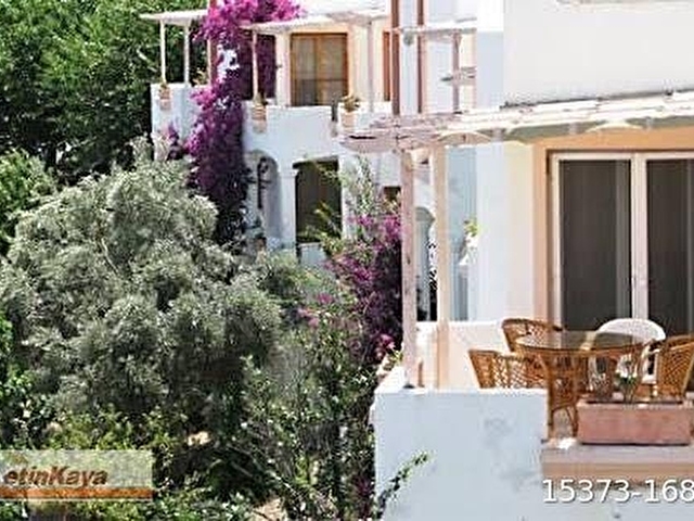 İLANNO.592 BODRUM HÜRPA GÜNDOĞAN (17--31  TEMMUZ) 2+1 TATİL SİTESİ KİRALIK 5 KİŞİ KALABİLİR