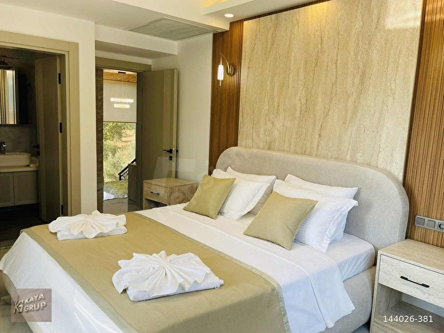 YEŞIL ÜZÜMLÜ DE LÜKS 4 + 1 EŞYALI SATILIK VILLA - Görsel 12
