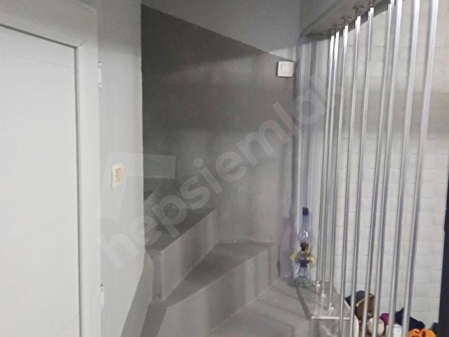 AYVALIK MERKEZDE TERASLI 2 KATLI 2+1 MÜSTAKİL KAGİR EVİ - Görsel 11