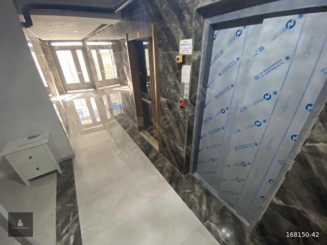 MERKEZİ LOKASYONDA MARMARAY SAHİL YAKIN 2KAT SIFIR BALKONLU EBEVEYNLİ LÜX 2+1 - Görsel 3