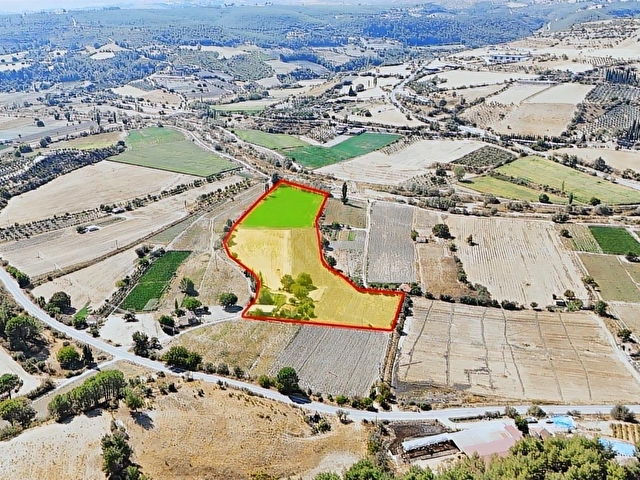 GÖRDESİN EN ÇOK SEVİLEN BÖLGESİ ÇAY KENARINDA 31.653M² TARLA