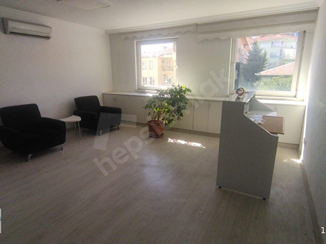YENİ MAHALLE BEŞTEPEDE  MİLASLI 2000 PLAZADA KİRALIK OFİS EŞYALI  1+1 KATTA - Görsel 2