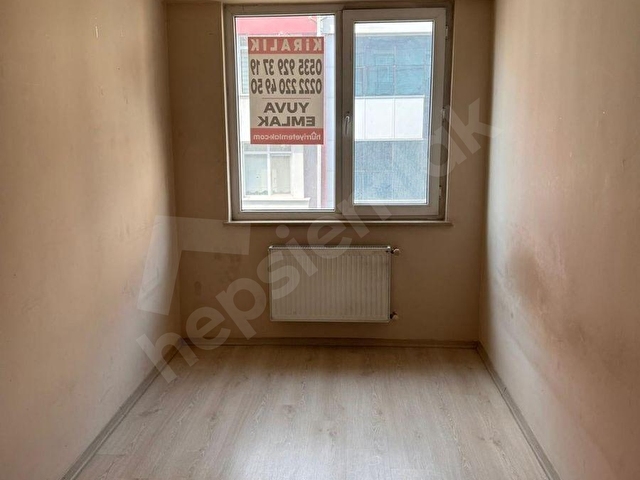 ALANÖNÜ MH.YILMAZEL SK.ÜZERİ 90 m² ARA KAT KİRALIK 2+1 DAİRE - Görsel 22