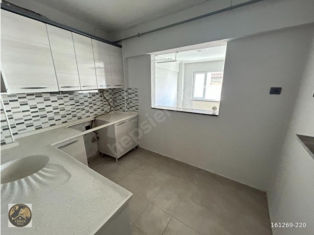 BANDIRMA HACIYUSUFTA ARA KAT ÖN CEPHE BALKONLU KİRALIK 2+1 DAİRE - Görsel 10