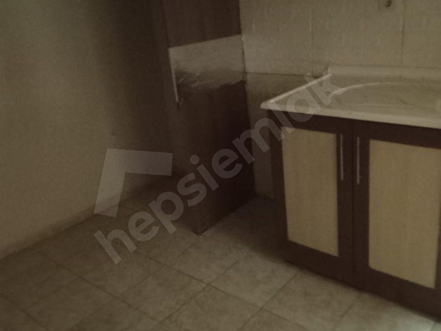 ALAYBEYDE SAHİLE YAKIN KİRALIK 2+1 ARAKAT DAİRE - Görsel 4
