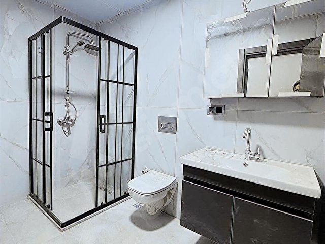 BAŞİSKELE DE SATILIK ARAKAT 2+1 DAİRE - Görsel 9