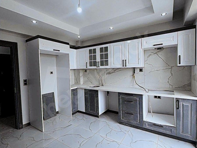 BAŞİSKELE DE SATILIK ARAKAT 2+1 DAİRE - Görsel 6