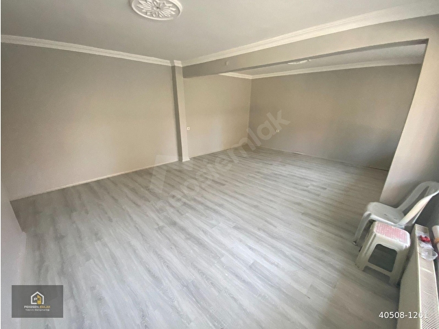 PEKESENDEN ETLİK MERKEZDE BAHÇE ÇIKIŞLI 2+1 BAĞIMSIZ SALON DAİRE - Görsel 4