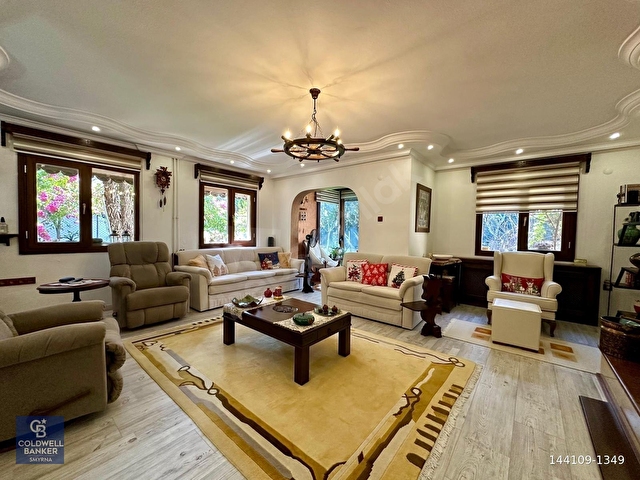 İzmir Narlıdere Limanreiste Rustik Mimariyle Muhteşem Villa - Görsel 8