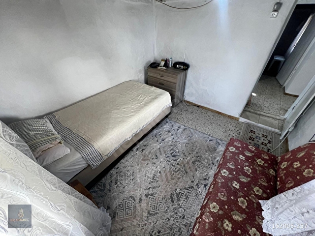 ▀GÜÇTEN ÇAMLIBELDE GENİŞ BAHÇE KULLANIMLI 2 BLOK AVLULU KÖY EVİ - Görsel 11