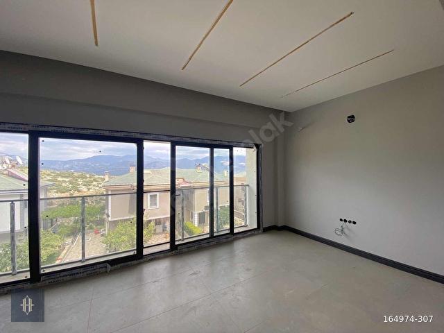 Milasta Tripleks 4+1 Doğa Manzaralı Villa Harmaya Real Estate - Görsel 21