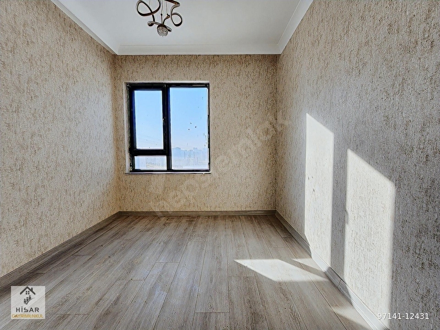 CADDE YANI ÇİFT BALKONLU YEMEK ODALI GENİŞ 4+1 SATILIK DAİRE - Görsel 18